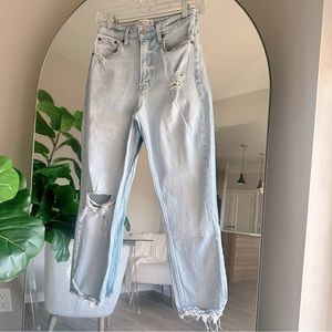 Abercrombie and Fitch The Mom High Rise Jeans